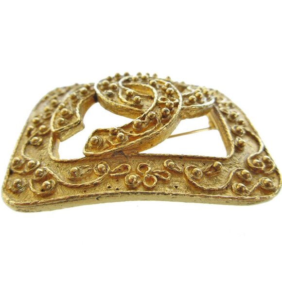 CHANEL Gold Logo Brooch - Picture 4 of 5